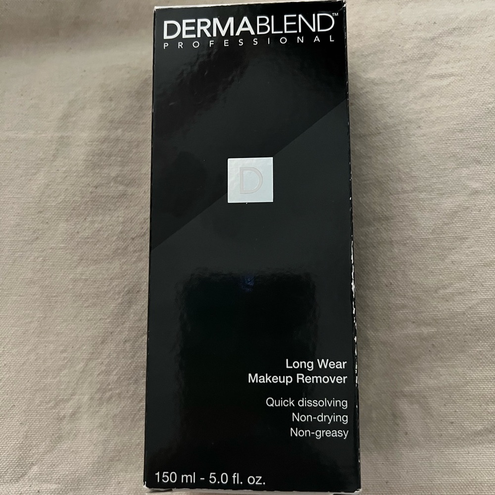 New DERMA BLEND Makeup Remover